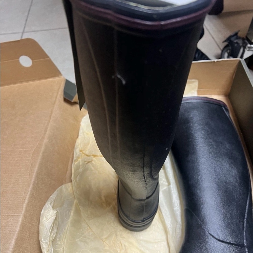Chameau Tall Black Rain Boots with Subtle Logo Trim - Picture 3 of 7